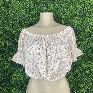 Off shoulder neutral tone floral‎ crop top nwt